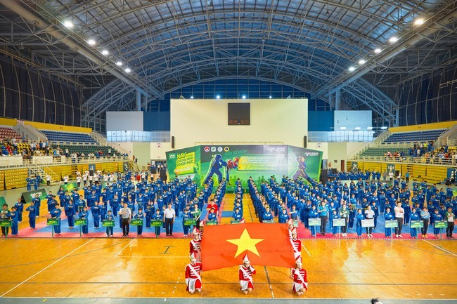 1-dai-hoi-the-thao-hoc-sinh-thanh-pho-ho-chi-minh-hoi-khoe-phu-dong-nam-hoc-2023-2024-mon-vovinam-viet-vo-dao-cup-nestle-milo-lan-thu-vii-dien-ra-tu-ngay-2504-2904-tai-nha-thi-dau-phu-tho-quan-11-tp-1714130272.jpg