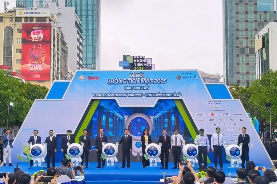 tp-ho-chi-minh-khai-mac-le-hoi-khong-tien-mat-2025-20250614102852-1749884121.jpg