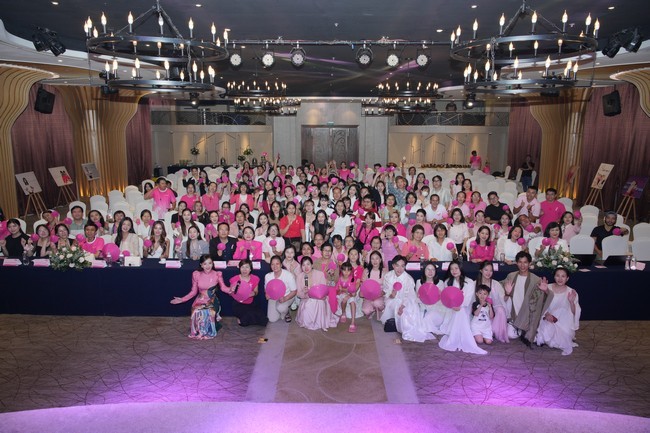 dau-an-hong-ket-thuc-su-kien-day-cam-xuc-1757168262.jpg