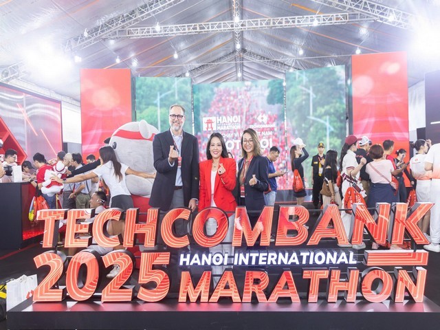 hinh-anh-hop-bao-va-khai-mac-1-1759495520.jpg