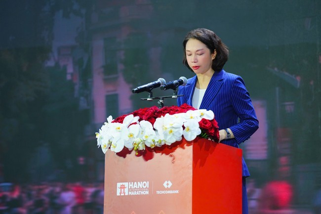 ba-vu-thu-ha-phat-bieu-tai-hop-bao-1790929539.jpg