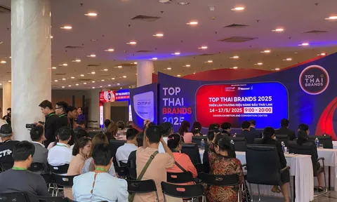 Triển lãm thương hiệu Thái Lan (Top Thai Brands 2025) thu hút đông đảo người tiêu dùng tham gia mua sắm