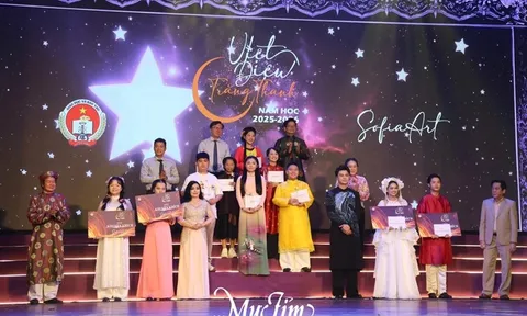 Vinh danh 10 tiết mục xuất sắc nhất Cuộc thi Dân ca và Nhạc cổ truyền “Việt Điệu Trăng Thanh năm học 2025 – 2026”