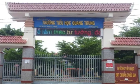 Học sinh lớp 3 bị thầy giáo dạy Tiếng Anh đánh gây thương tích