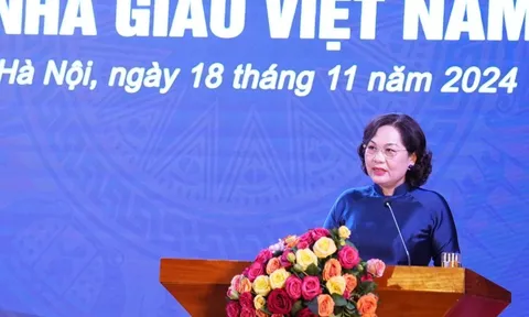 Thống đốc Ngân hàng Nhà nước chúc mừng ngày nhà giáo tại HV Ngân hàng