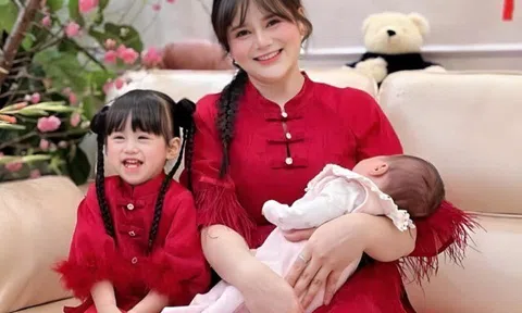 Em chồng ghê gớm nhất màn ảnh Việt ngoài đời làm mẹ 2 bé gái, Tết nào cũng mang tiền lì xì của con đi mua vàng