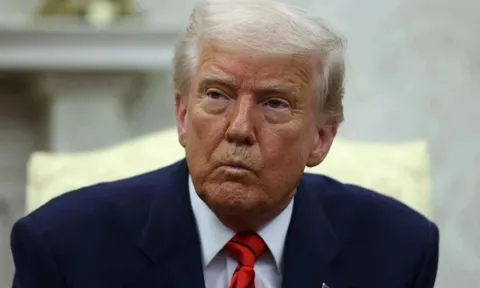 Harvard gặp đủ kiếp nạn vì ông Trump