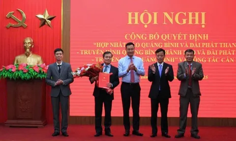 Công bố quyết định hợp nhất, thành lập Báo và Đài Phát thanh - Truyền hình Quảng Bình