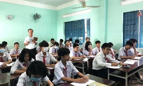 Kiểm tra học kỳ 2 trước nghỉ lễ, sau học sinh đến lớp như đợi nghỉ hè