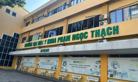 Ứng viên giáo sư bị loại bất ngờ, hiệu trưởng gửi văn bản khẩn