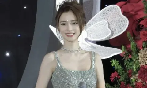 Angelababy gây sốt khi tái xuất