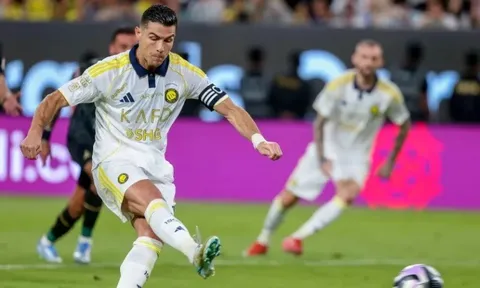 Ronaldo có động thái đầy ẩn ý khiến người hâm mộ mong chờ