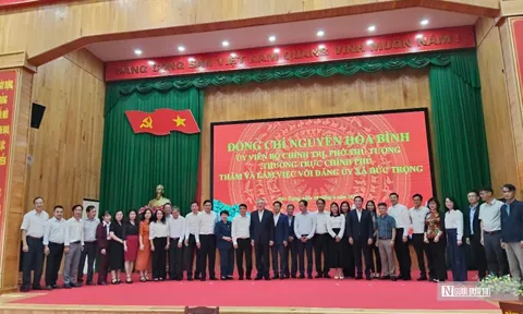 Phó Thủ tướng Nguyễn Hòa Bình: Lâm Đồng mới phải đảm bảo dịch vụ công thông suốt, hiệu quả