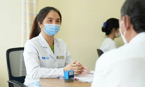 Người loãng xương nên tập thể dục như thế nào?