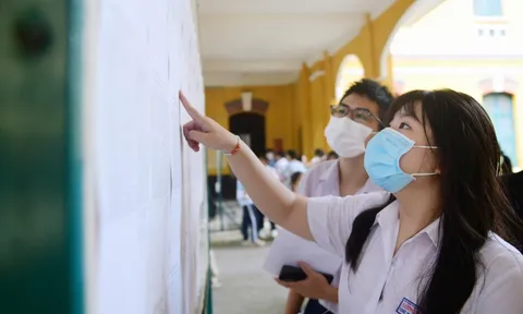 Điểm chuẩn lớp 10 thấp kỷ lục ở nhiều nơi, chưa đến 2 điểm đã đậu