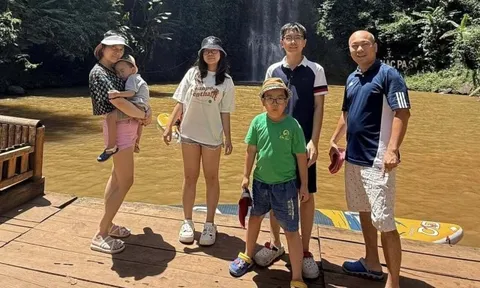 Ông bố Hà Nội tự tay làm trại hè ý nghĩa, 4 con vui sướng tận hưởng mùa hè