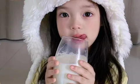 Đi du lịch hè, mẹ vẫn duy trì "vòng tròn miễn dịch" cho con như thế nào?