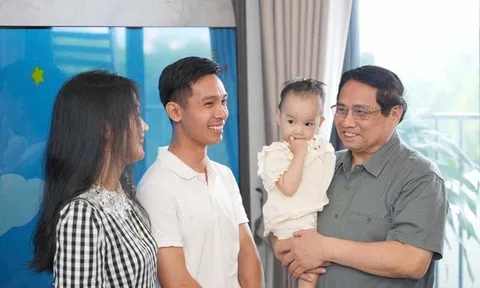 Thủ tướng Phạm Minh Chính thăm cây cầu mới bắc qua sông Hương và dự án nhà ở xã hội tại Huế