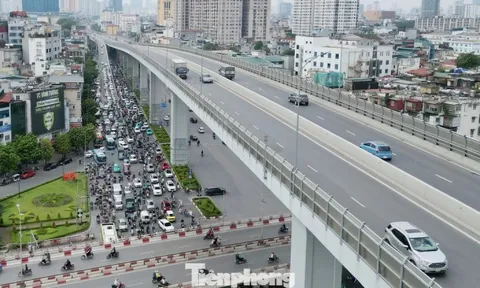 Vành đai 2 đổi biển quảng cáo, 'bộ mặt' tuyến đường 10.000 tỷ sẽ ra sao?