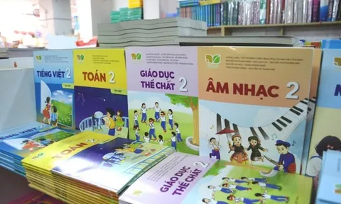 Đại biểu đề xuất xây dựng bộ SGK có thể tái sử dụng nhiều năm