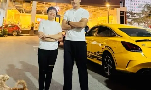 MC Thảo Vân khoe ảnh bên Hot boy Thiếu uý cao 1m85, muốn xin cách giúp con trai Công Lý tăng chiều cao