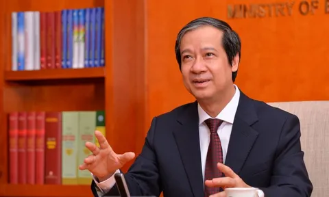 Giữ tôn nghiêm trong giáo dục: “Thầy ra thầy, trò ra trò”