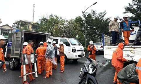 Huế “chia lửa” cùng Đắk Lắk khắc phục lưới điện: “Sáng điện lại cho dân mới trở về”