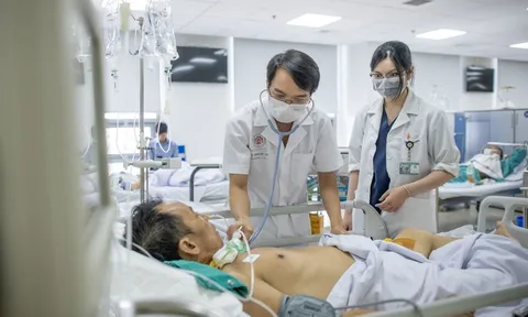 Tranh luận bác sĩ nội trú tương đương thạc sĩ