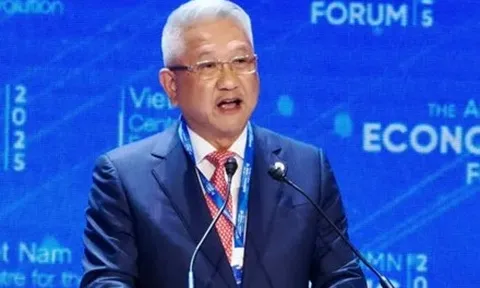 Chủ tịch Foxconn: Việt Nam đang nổi lên là cứ điểm sản xuất thiết bị AI toàn cầu