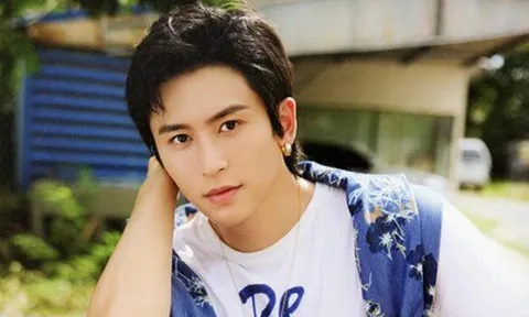 Nam diễn viên cổ trang nổi tiếng bất ngờ quay trở lại sau 4 năm bị cấm sóng