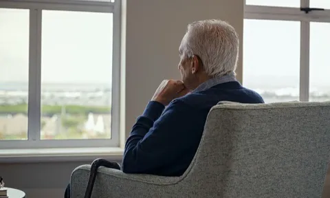 Nuôi con trai duy nhất để dưỡng già, tới tuổi nghỉ hưu tôi mới hiểu: Vào viện dưỡng lão, cuộc sống là an nhàn nhất!