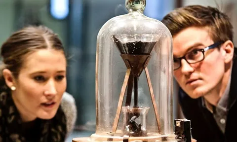 Một thí nghiệm chưa dừng suốt 100 năm qua