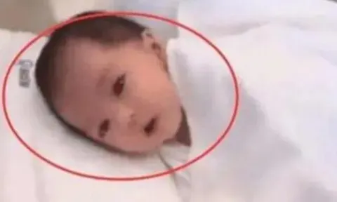 Bé gái vừa chào đời đã đẹp như thiên thần, y tá cũng phải thốt lên: "Chưa từng thấy bao giờ"