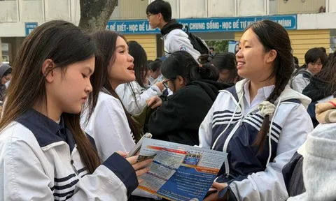 Giới hạn 10 nguyện vọng tuyển sinh ĐH, học sinh than 'siết' quá chặt