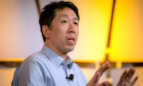 Thiên tài AI Andrew Ng: "AI sẽ không thay thế người lao động, nhưng người lao động biết sử dụng AI sẽ thay thế người không biết"