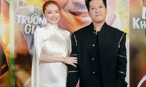 Nhã Phương rạng rỡ xuất hiện sau gần một tháng sinh con