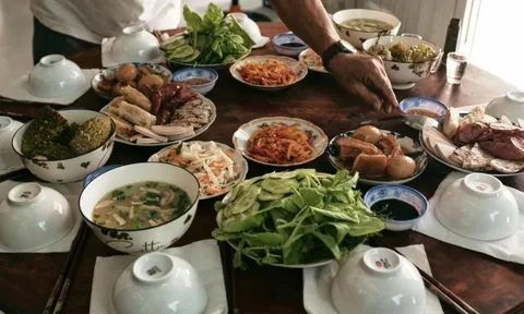 Bác sĩ bật mí nguyên tắc vàng ăn Tết khoẻ mạnh