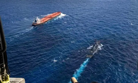 Theo dõi quãng đường liên tục, Mỹ chặt bắt trong đêm tàu chở dầu mang cờ Panama nhưng chở 1,9 triệu thùng dầu từ Venezuela
