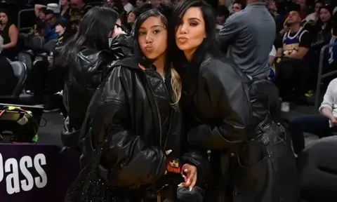 Kim Kardashian mở rộng đế chế thời trang với thương hiệu mới cho con gái