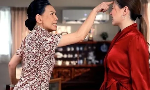 Tết đầu làm dâu ngủ 7h sáng mới dậy, con dâu bị mẹ chồng xách túi đặt ra cửa