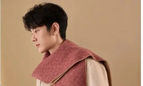 Sao Hoa ngữ gợi ý thời trang năm Bính Ngọ