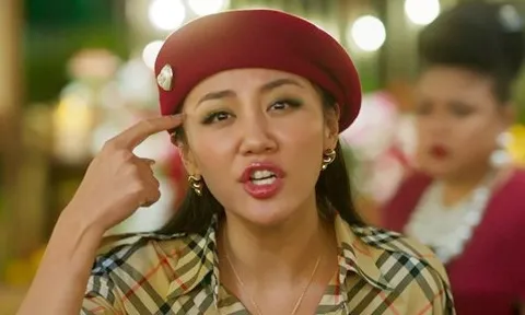 Mỹ nhân hot bậc nhất siêu phẩm trăm tỷ là thủ khoa thanh nhạc, nhiều album hàng đầu Việt Nam