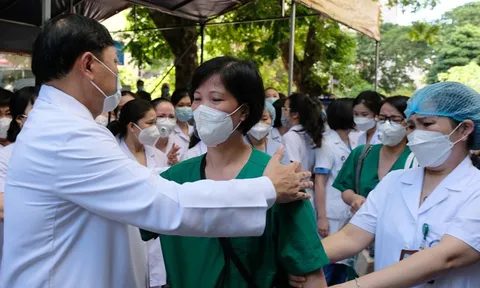 Lan tỏa câu chuyện về y đức qua cuộc thi “Sự hy sinh thầm lặng”