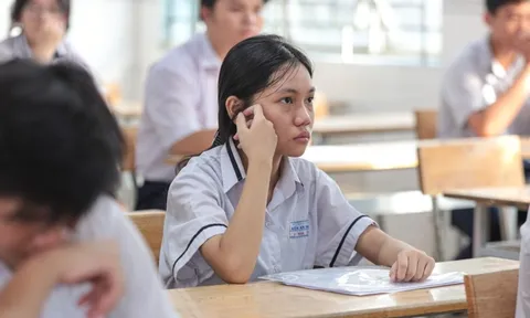 Môn thứ 3 thi lớp 10: Vì sao nhiều tỉnh tiếp tục chọn tiếng Anh?