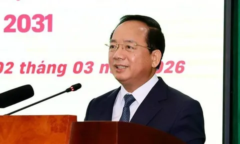 Trưởng Ban Tuyên giáo và Dân vận Trung ương tiếp xúc cử tri tại Tuyên Quang