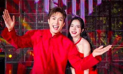 2 cặp đôi ca sĩ - nhạc sĩ được ái mộ nhất showbiz Việt là ai?