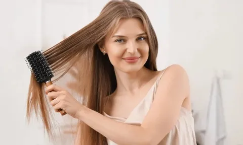 Uống đủ nước ngừa rụng tóc