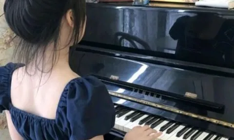 Đang viral trên MXH: “Tôi phải thừa nhận, những phụ huynh thúc ép con học piano và ngoại ngữ có lẽ đã đúng”