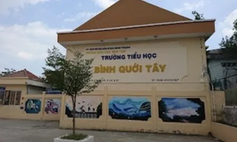 TPHCM: Hàng chục học sinh một trường tiểu học đau bụng, nghi ngộ độc thực phẩm