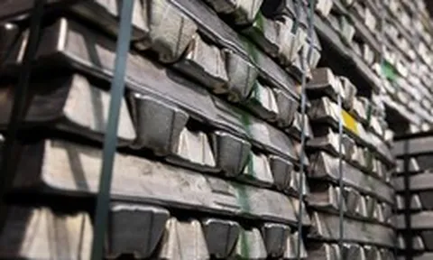 Không phải đất hiếm, đây mới là mặt hàng lên 'cơn sốt' trên toàn thế giới: giá tăng không ngừng, tồn kho chỉ đủ dùng 9 ngày